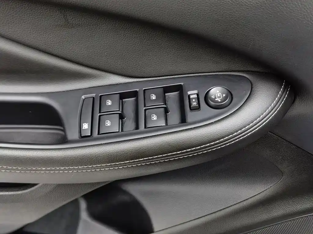 Buick Envision Plus — миниатюра 9