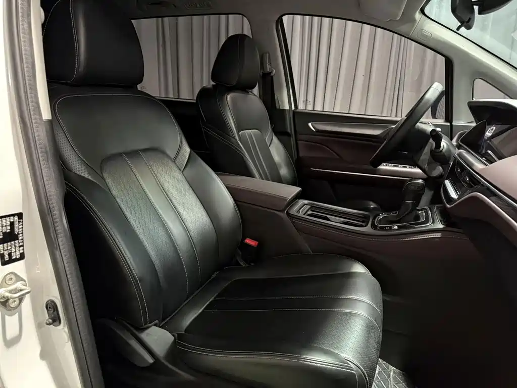GAC Motor Trumpchi M6 — миниатюра 11