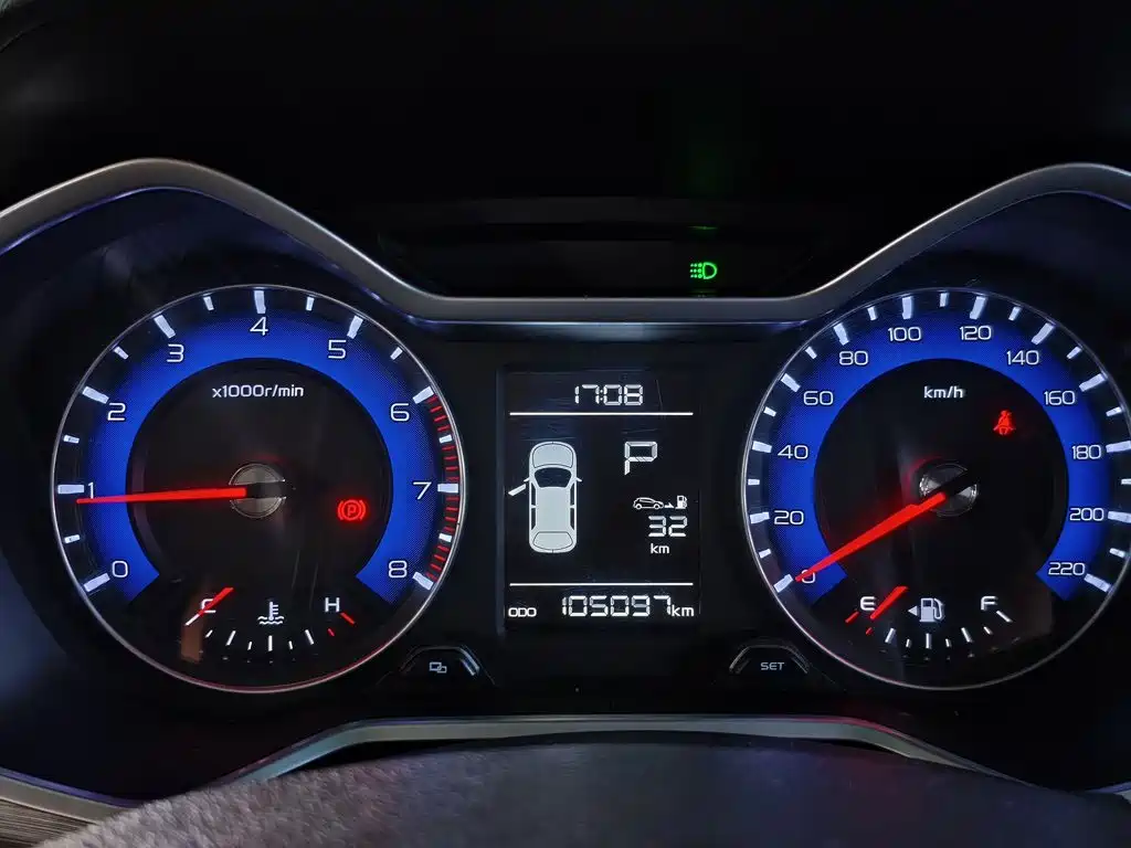 Geely Vision X3 — миниатюра 12