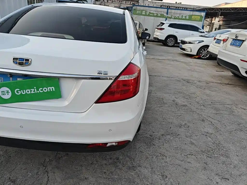 Geely Emgrand — миниатюра 8