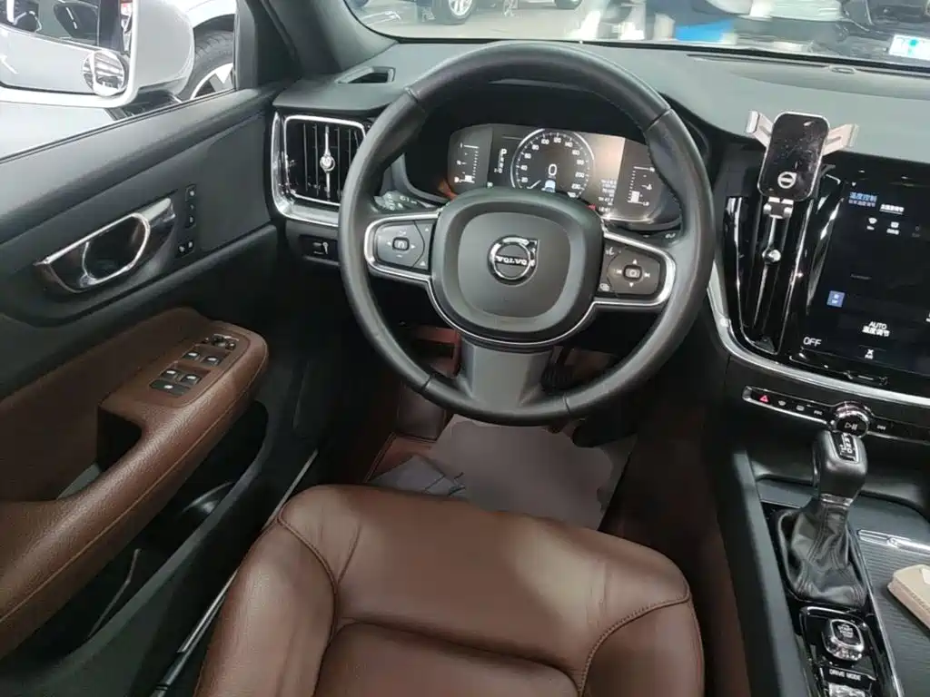 Volvo S60 — миниатюра 11