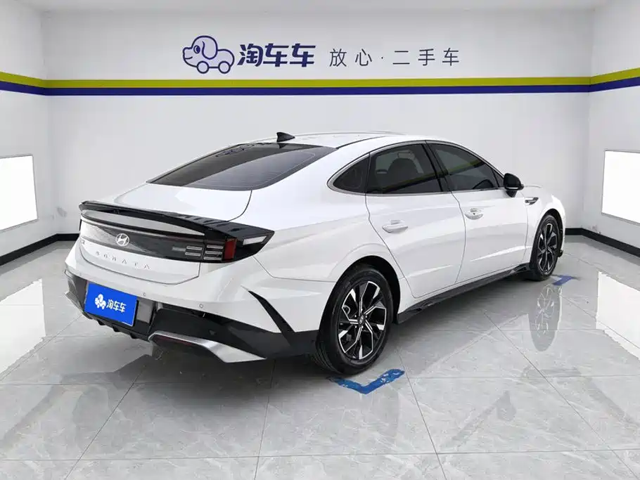 Hyundai Sonata — миниатюра 3