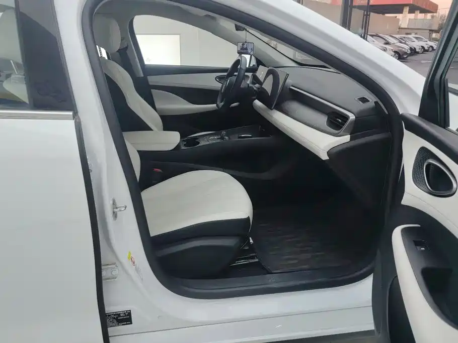 BYD Seal 05 DM-i — миниатюра 8