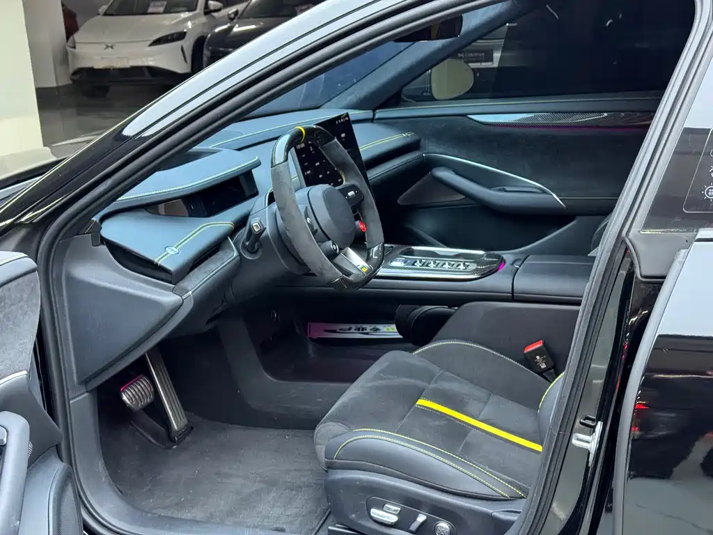 XIAOMI CAR XIAOMI SU7 ULTRA