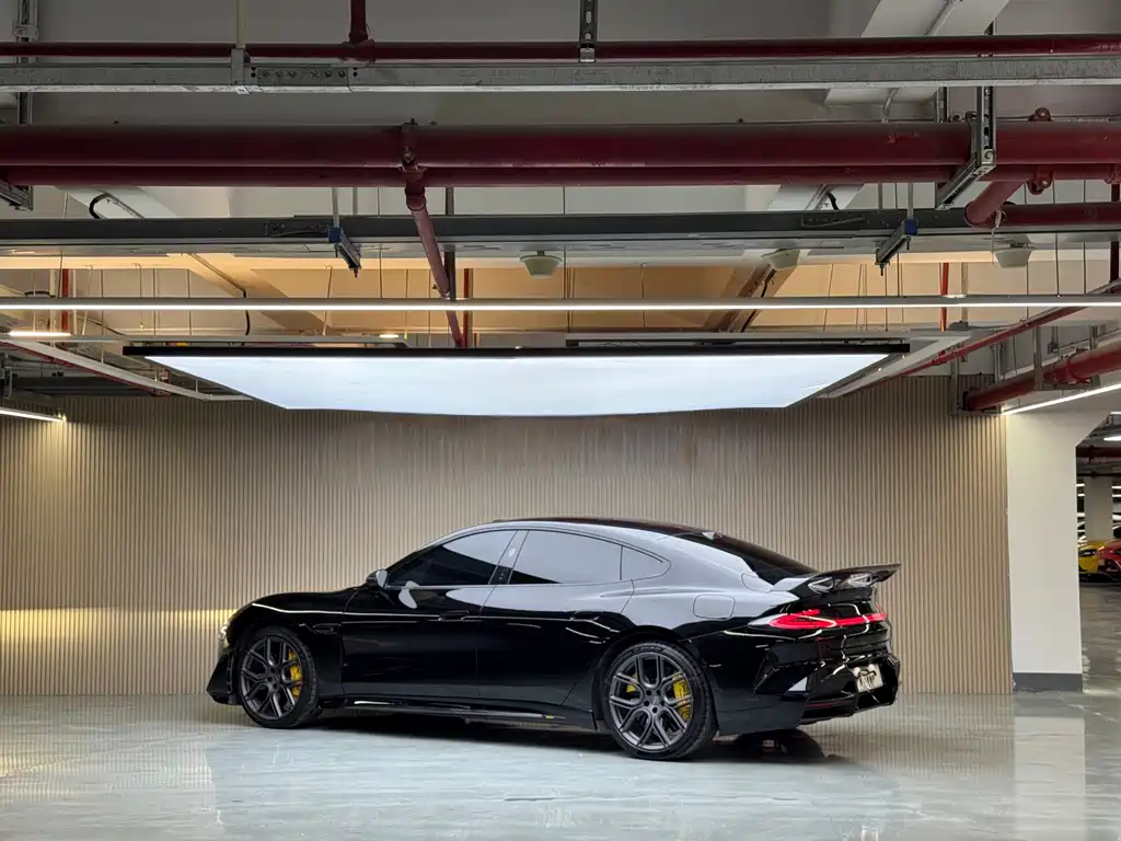 XIAOMI CAR XIAOMI SU7 ULTRA