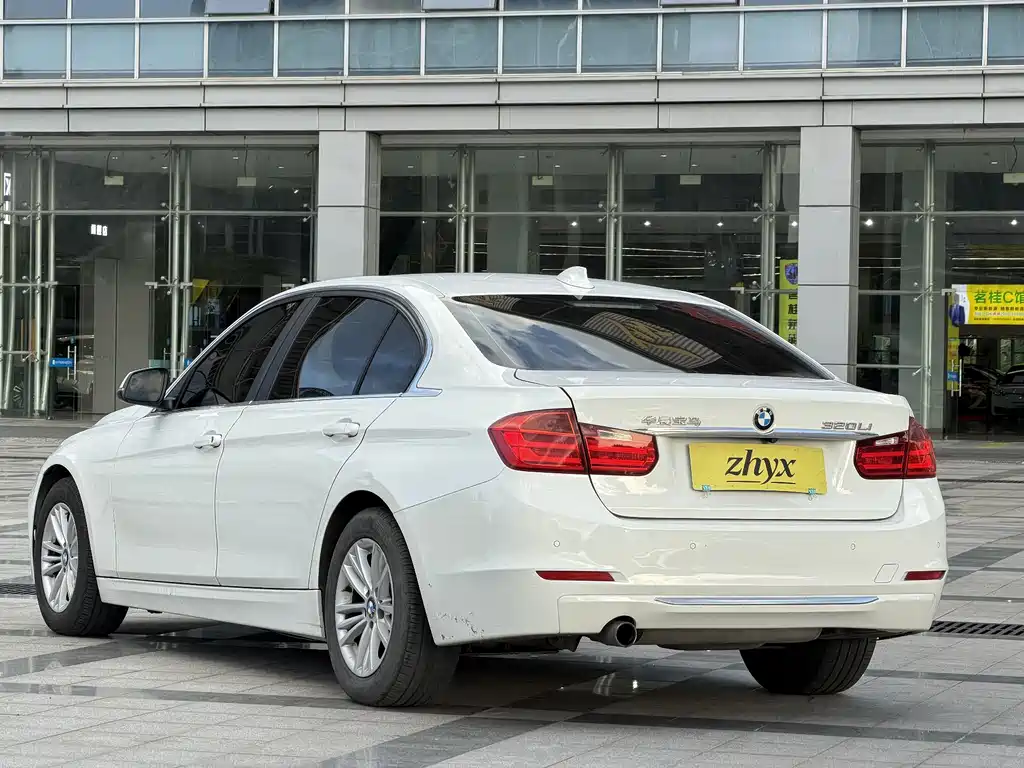 BMW 3 Series — миниатюра 7