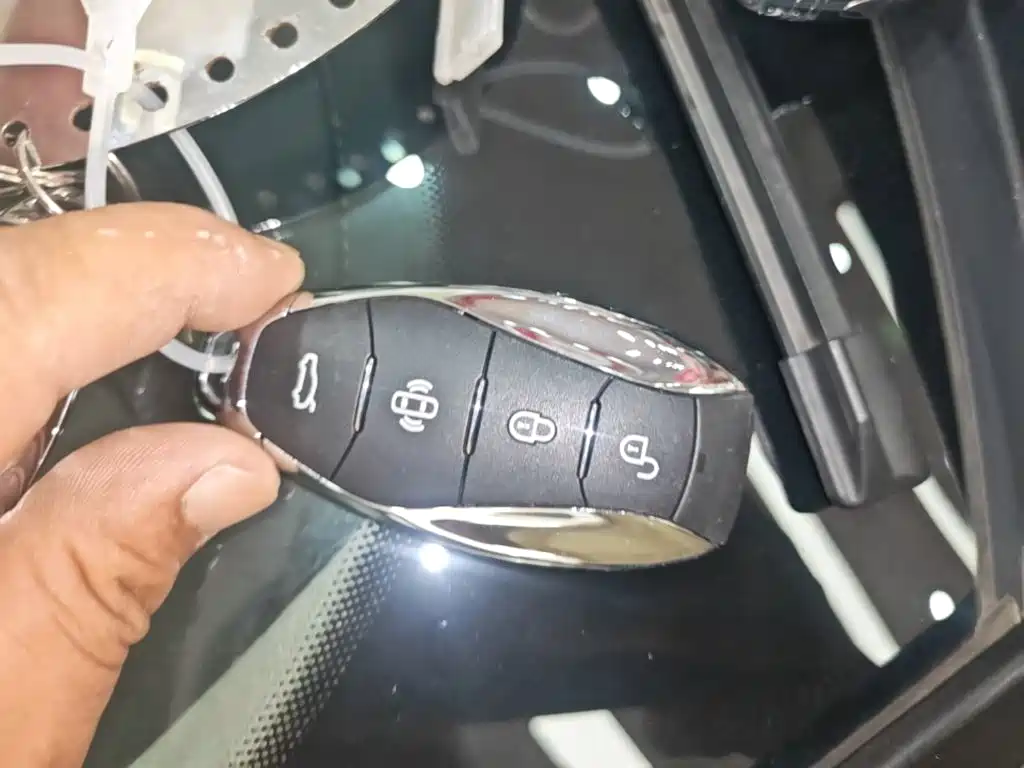 Hongqi Hongqi H5 PHEV — миниатюра 9