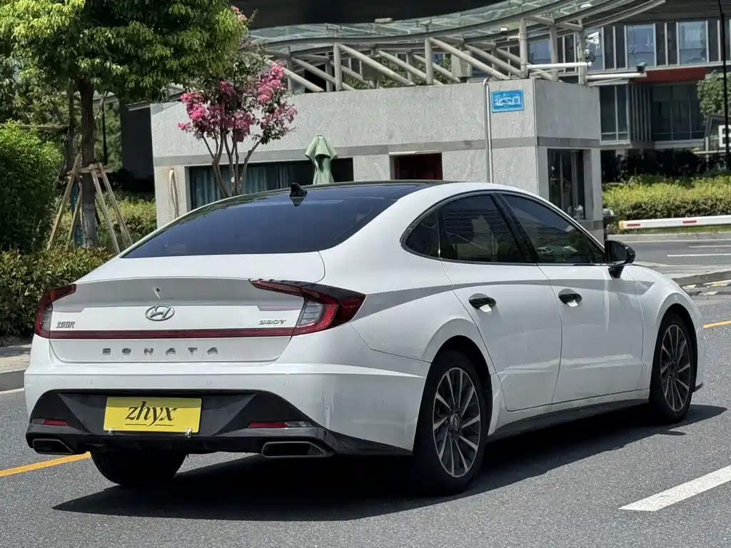 Hyundai Sonata — миниатюра 7