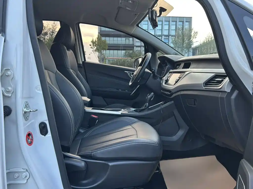 Geely Vision X3 — миниатюра 19