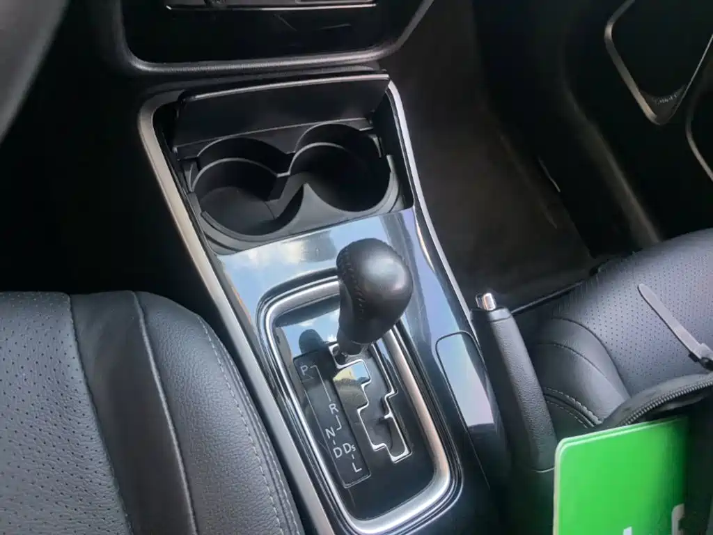 Mitsubishi Outlander — миниатюра 14