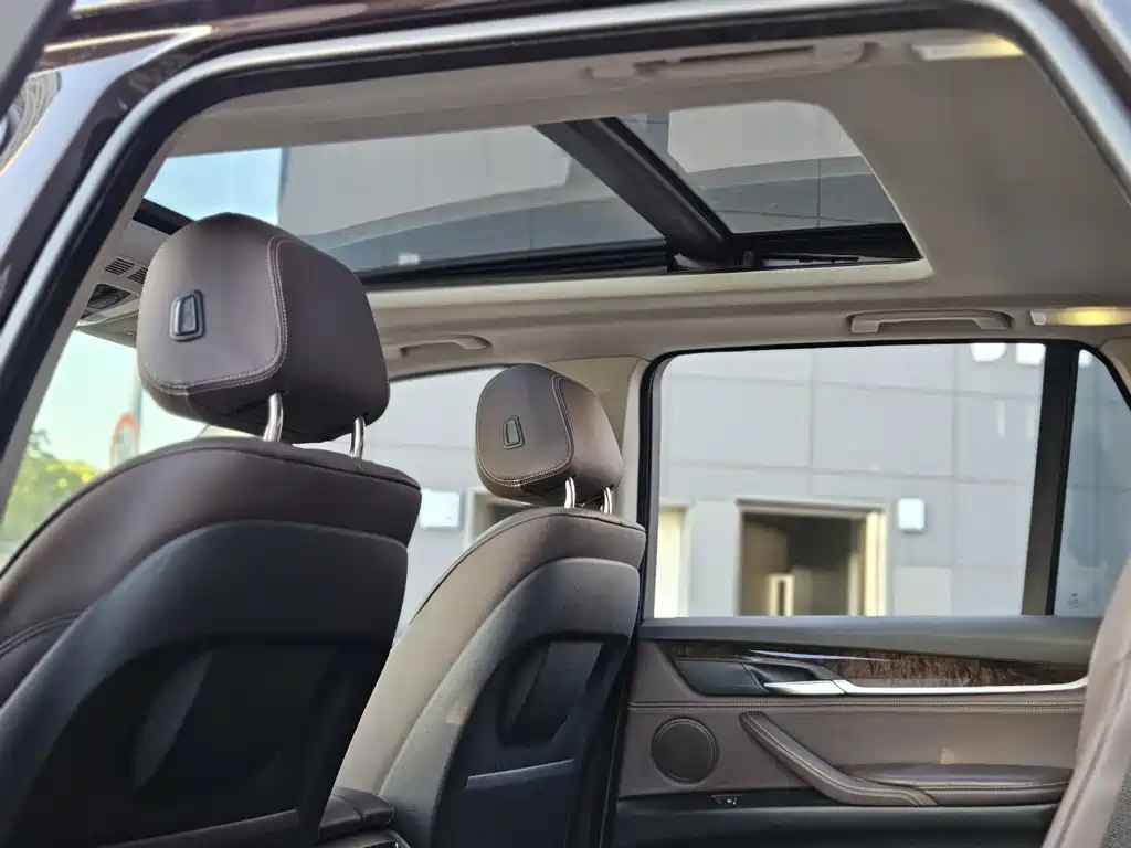 BMW X5 (Import) — миниатюра 12