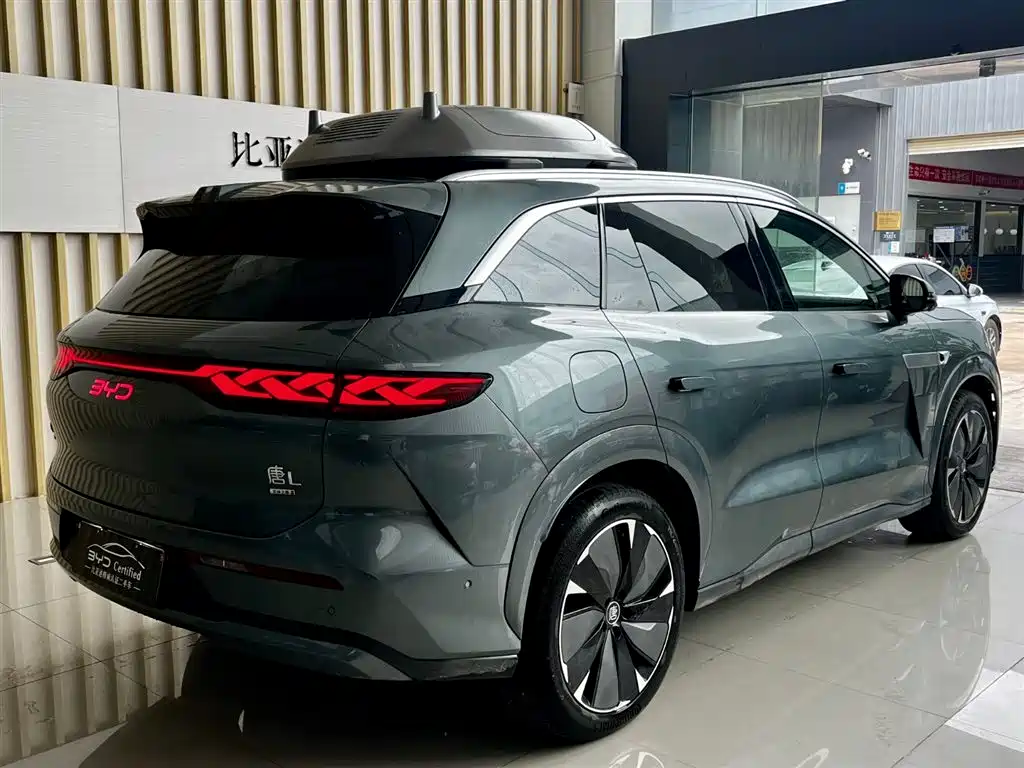 BYD Tang L L 2025 DM 175KM