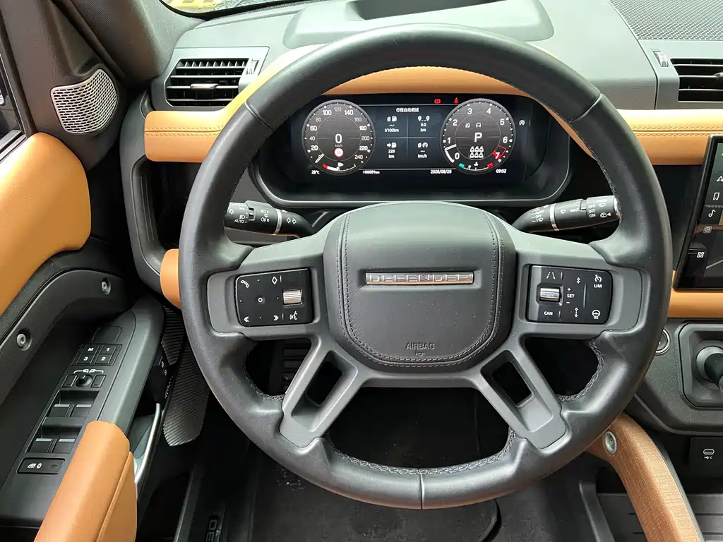 Land Rover Defender — миниатюра 6