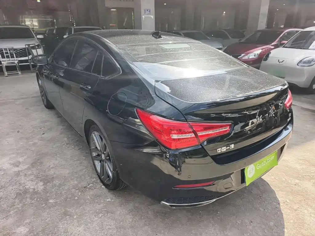 Hongqi Hongqi H5 — миниатюра 5