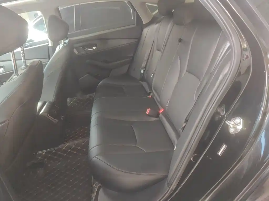 Honda Accord — миниатюра 17
