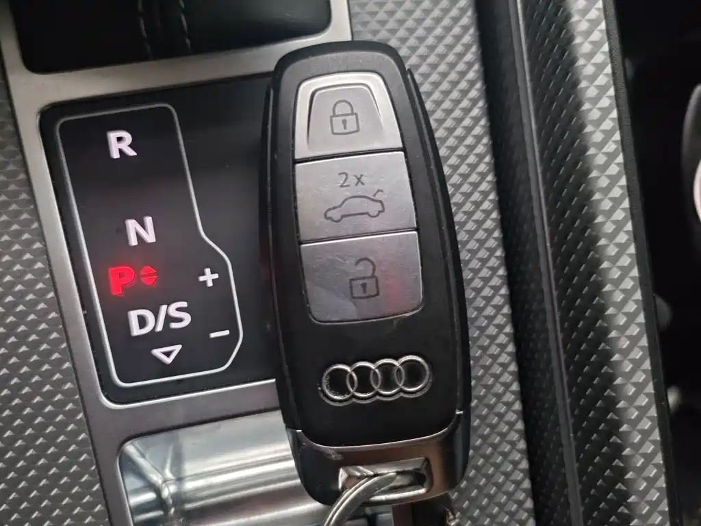 Audi A6L — миниатюра 9