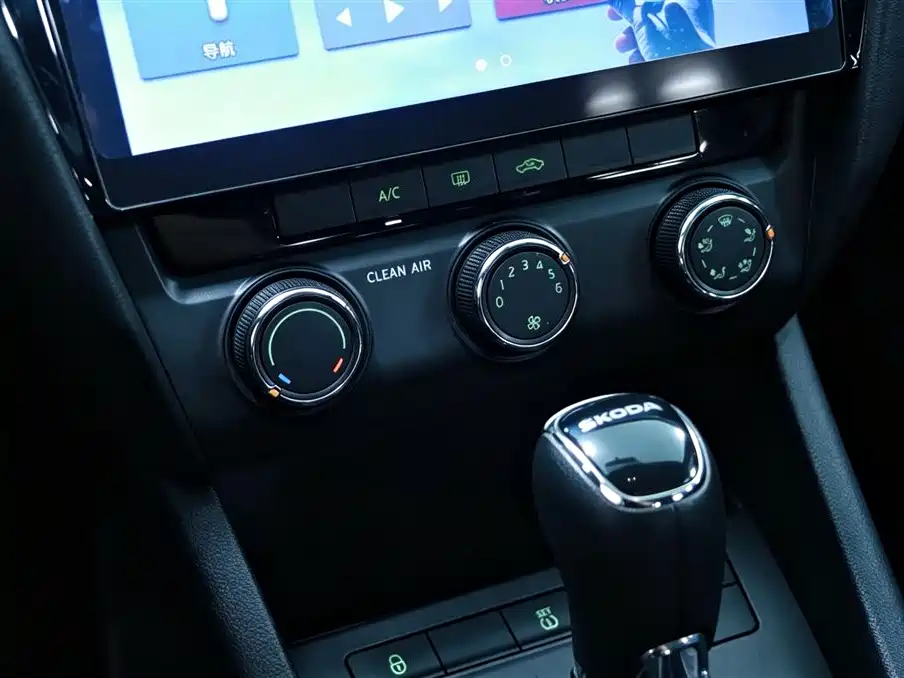 Skoda Octavia — миниатюра 11
