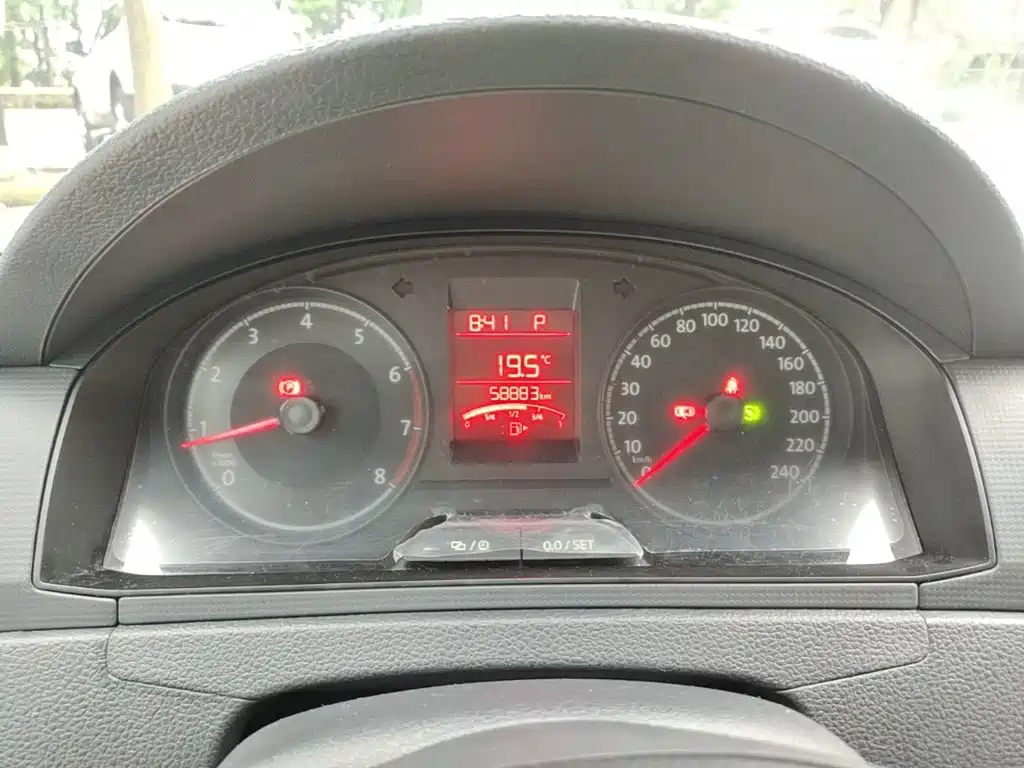 Volkswagen Santana — миниатюра 12