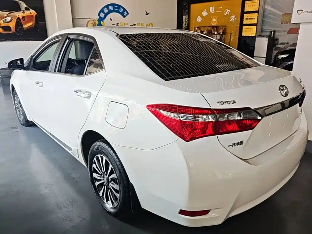 Toyota Corolla — миниатюра 5