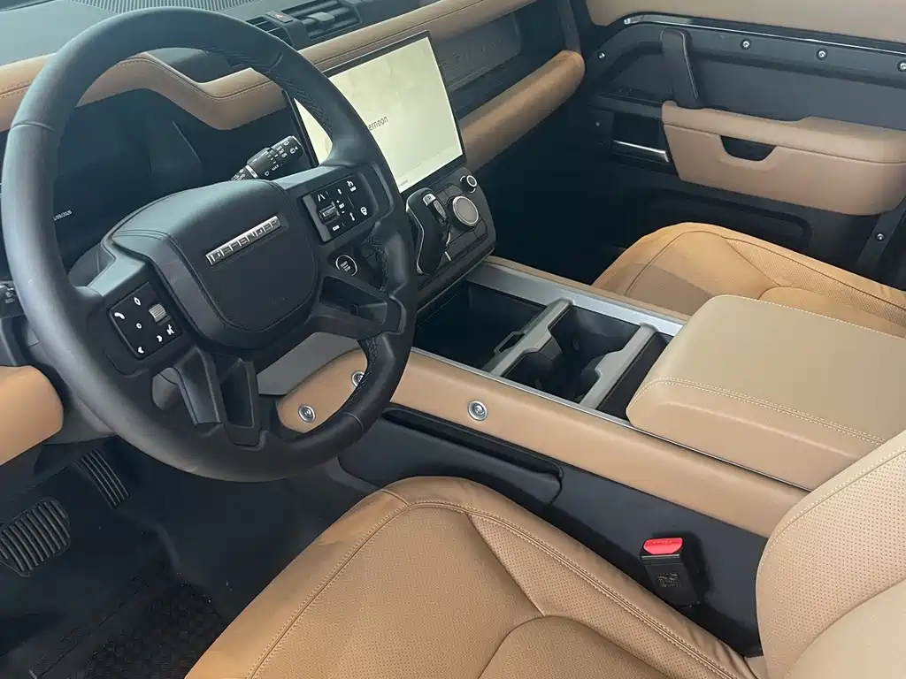 Land Rover Defender — миниатюра 6