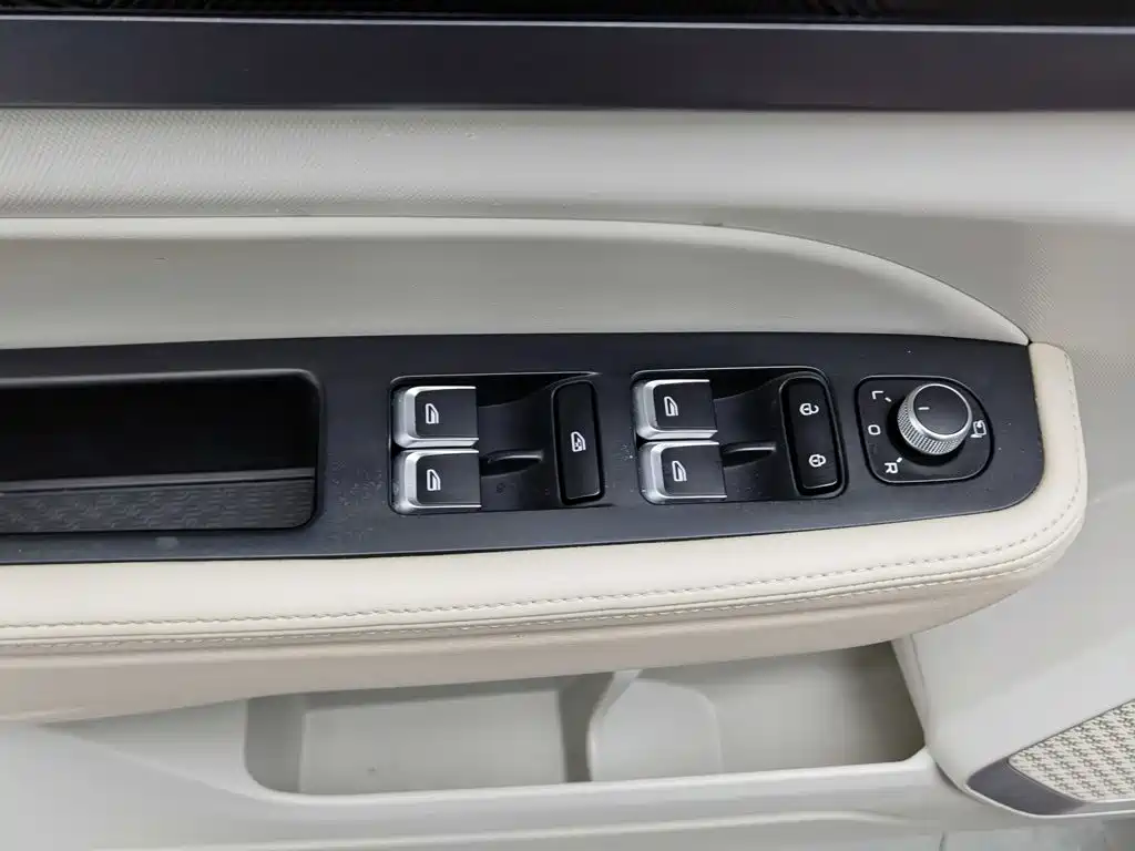 Geely Icon — миниатюра 9