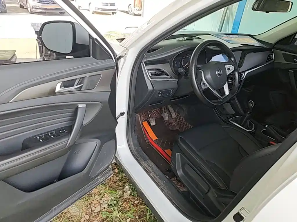 Changan CS35PLUS — миниатюра 16