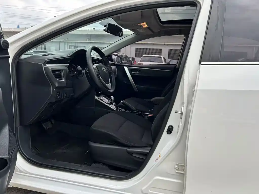 Toyota Corolla — миниатюра 4