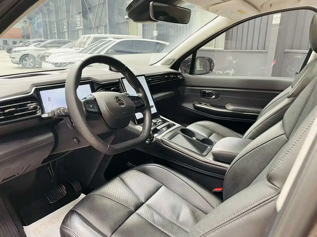 NIO ES8 — миниатюра 8