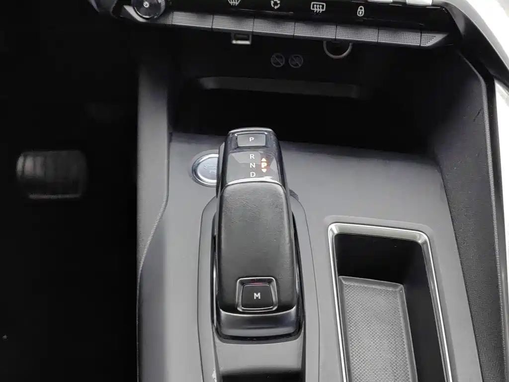 Peugeot 4008 — миниатюра 13