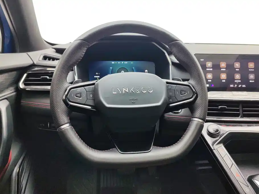 Lynk & Co 06 — миниатюра 15