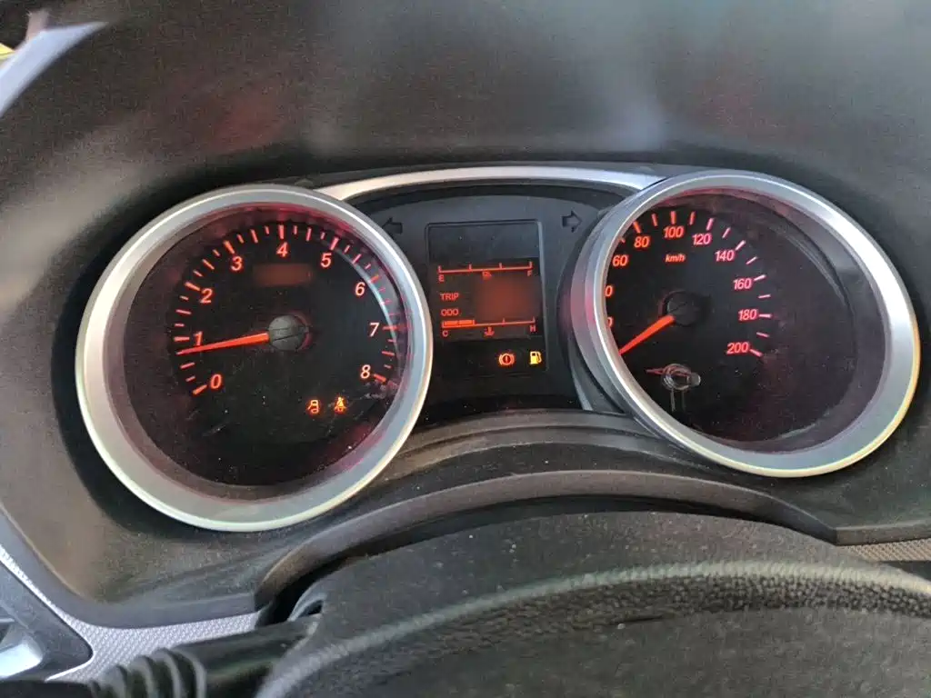 Wuling Hongguang — миниатюра 4