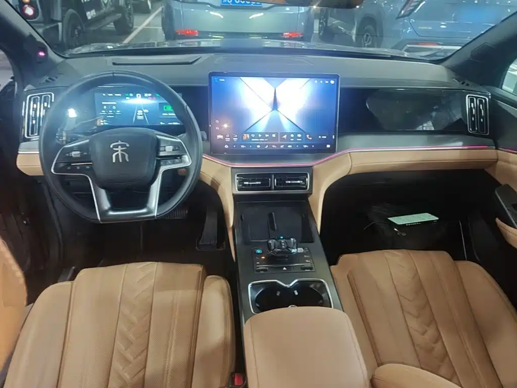 BYD L DM-i — миниатюра 10