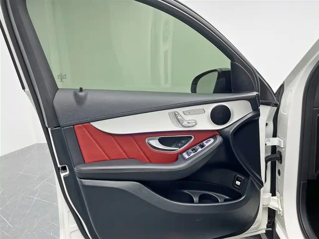 MERCEDES-BENZ GLC COUPE