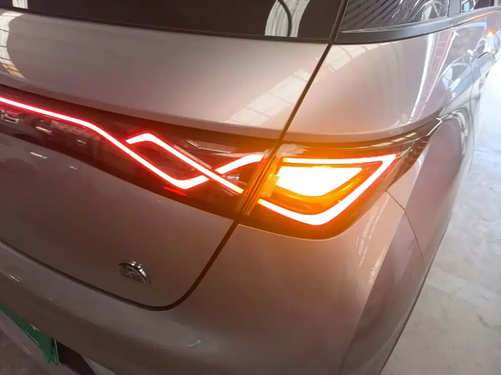 BYD Dolphin — миниатюра 8