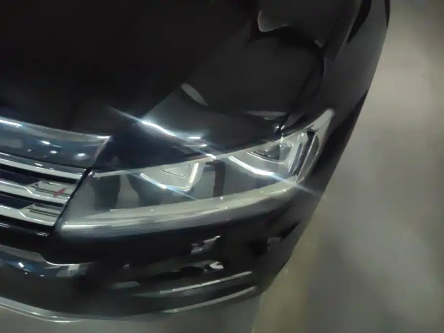 Volkswagen Tiguan L — миниатюра 5