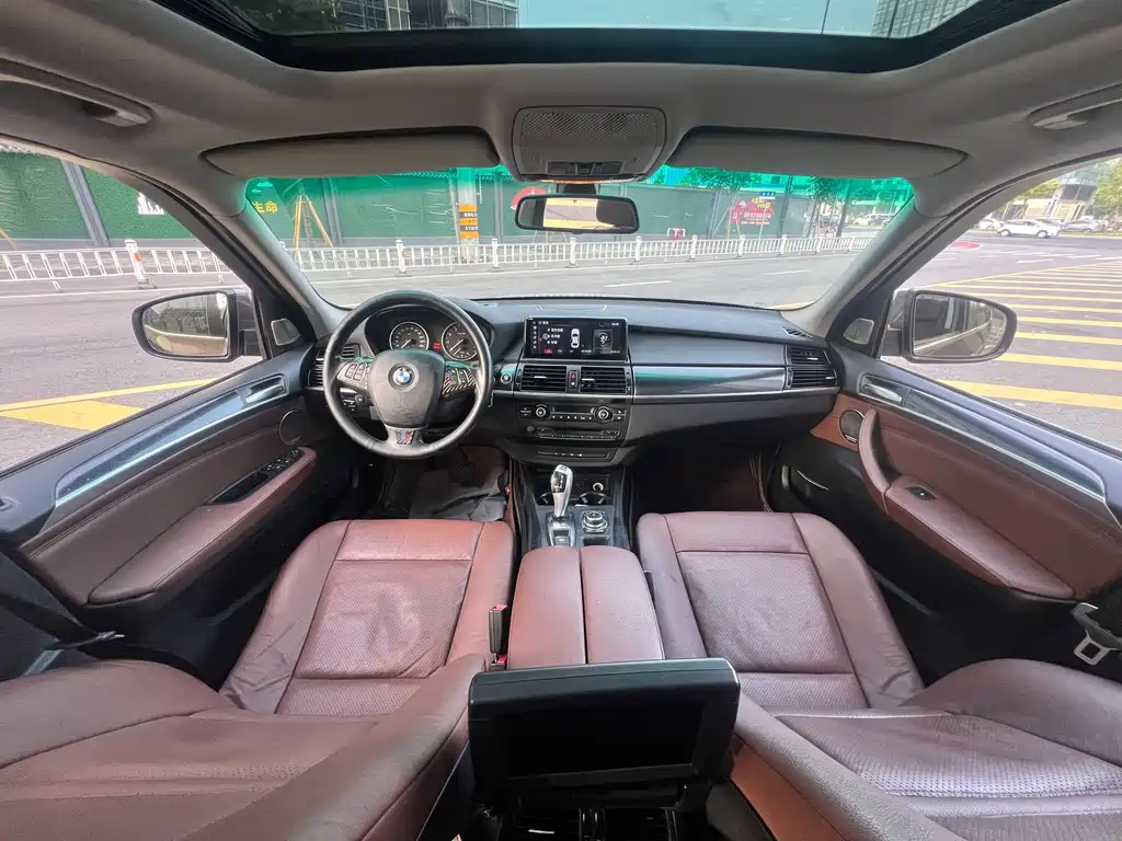 BMW X5 (Import) — миниатюра 9