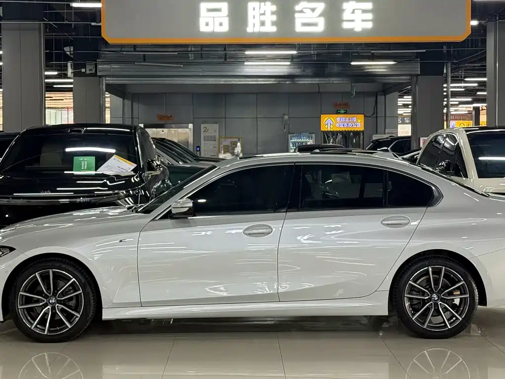 BMW 3 Series — миниатюра 4