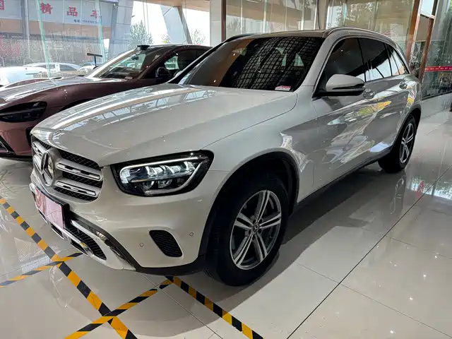 MERCEDES-BENZ GLC 2021
