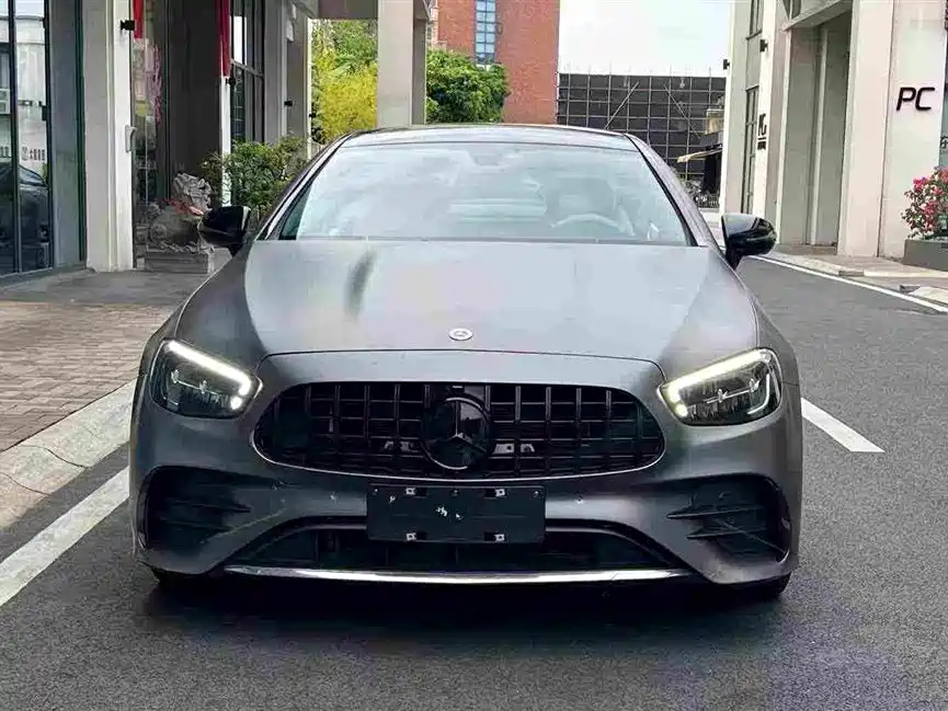 Mercedes-Benz E-Class (Import) — миниатюра 2