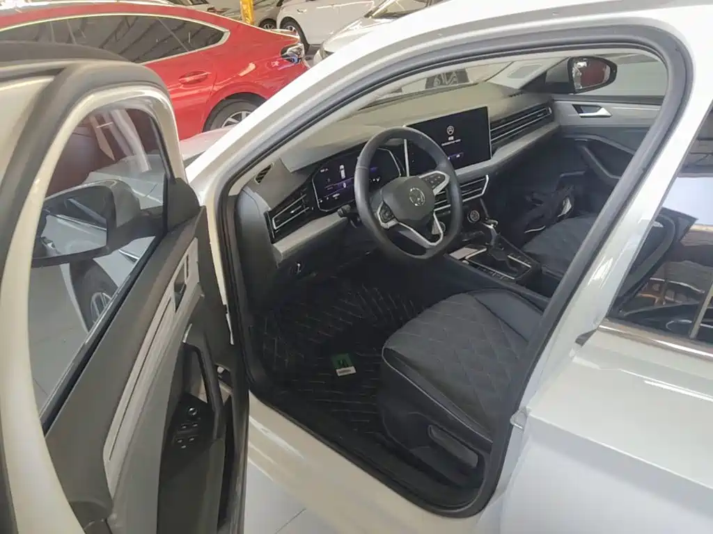Volkswagen Sagitar — миниатюра 16