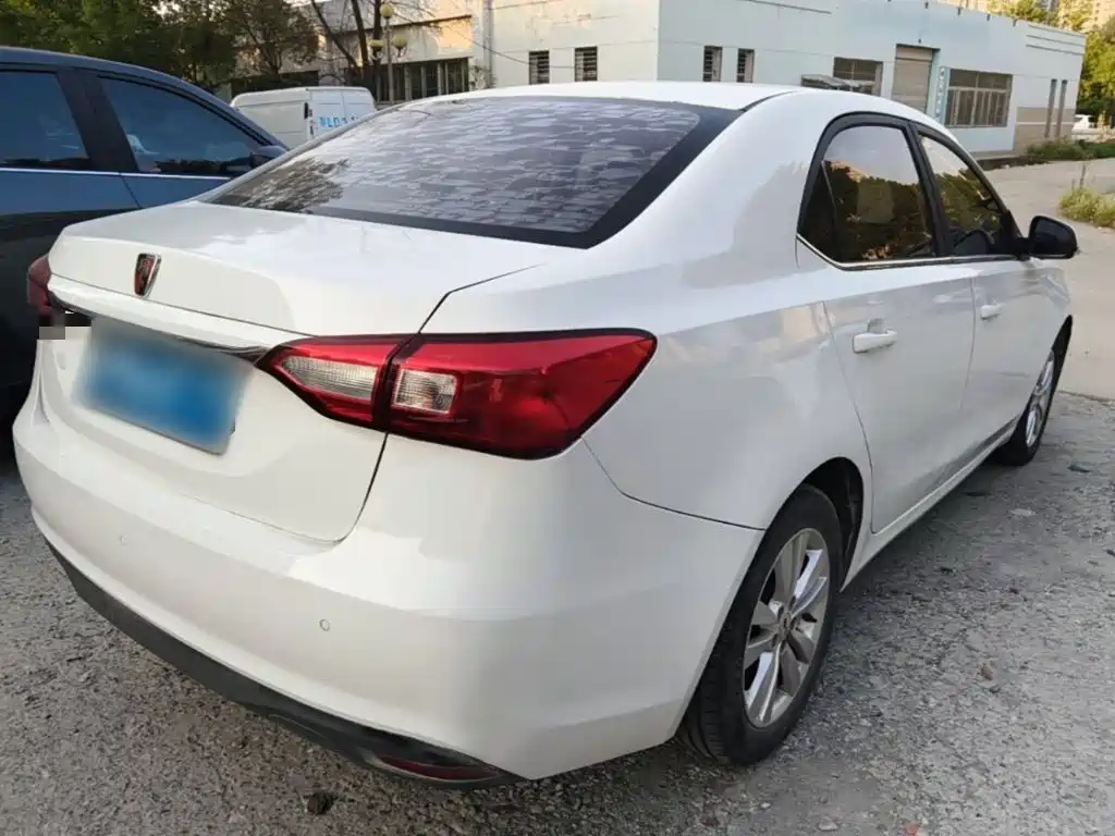 Roewe 360 — миниатюра 7