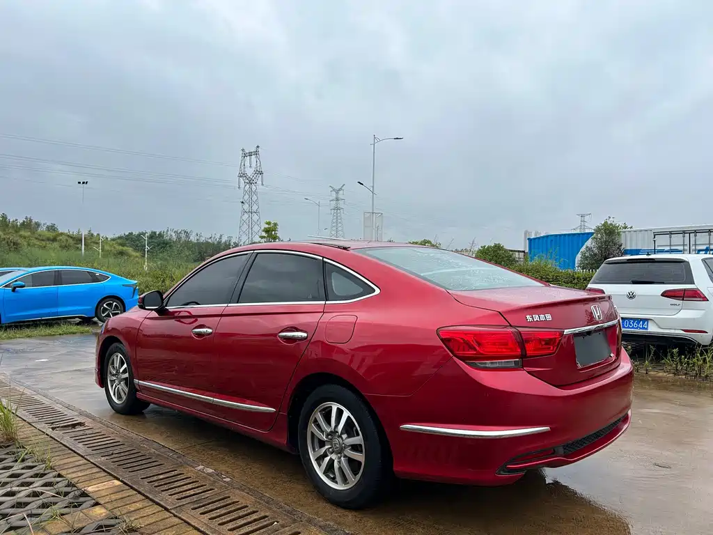 Honda Spirior — миниатюра 6