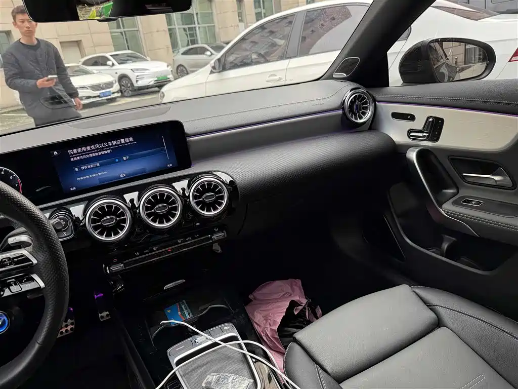 MERCEDES-BENZ CLA AMG