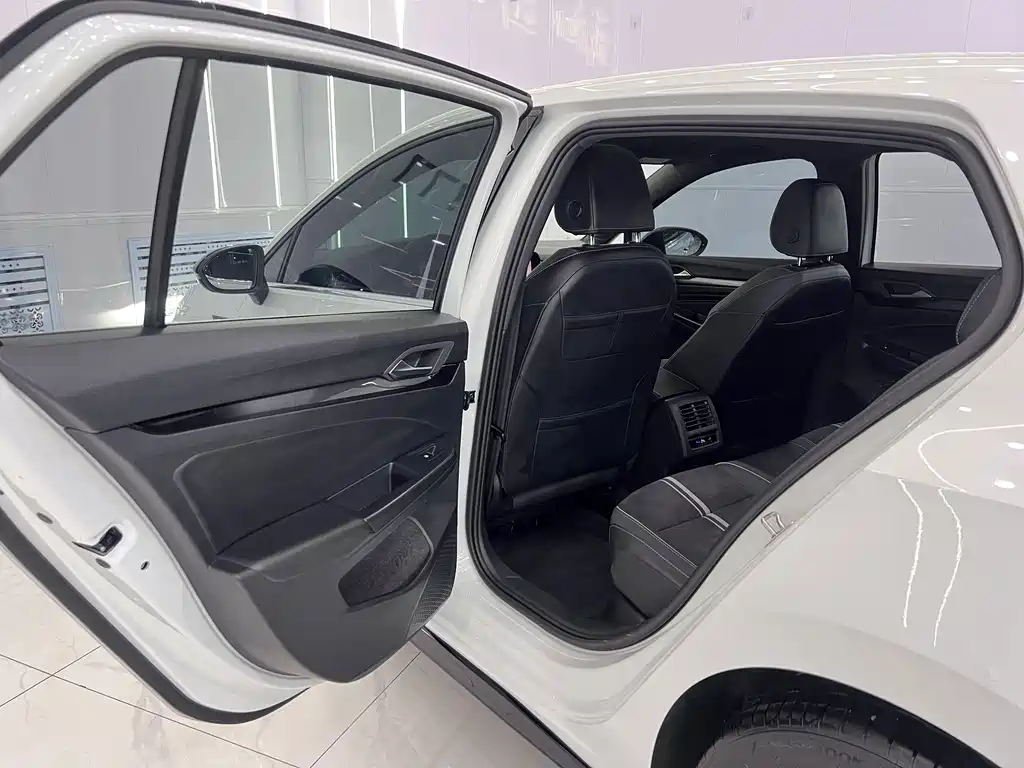 Volkswagen Golf — миниатюра 13