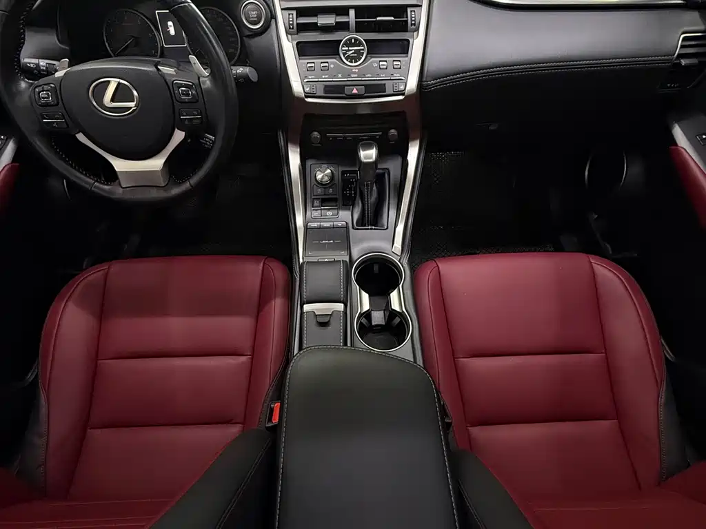 Lexus NX 2020 200 VI