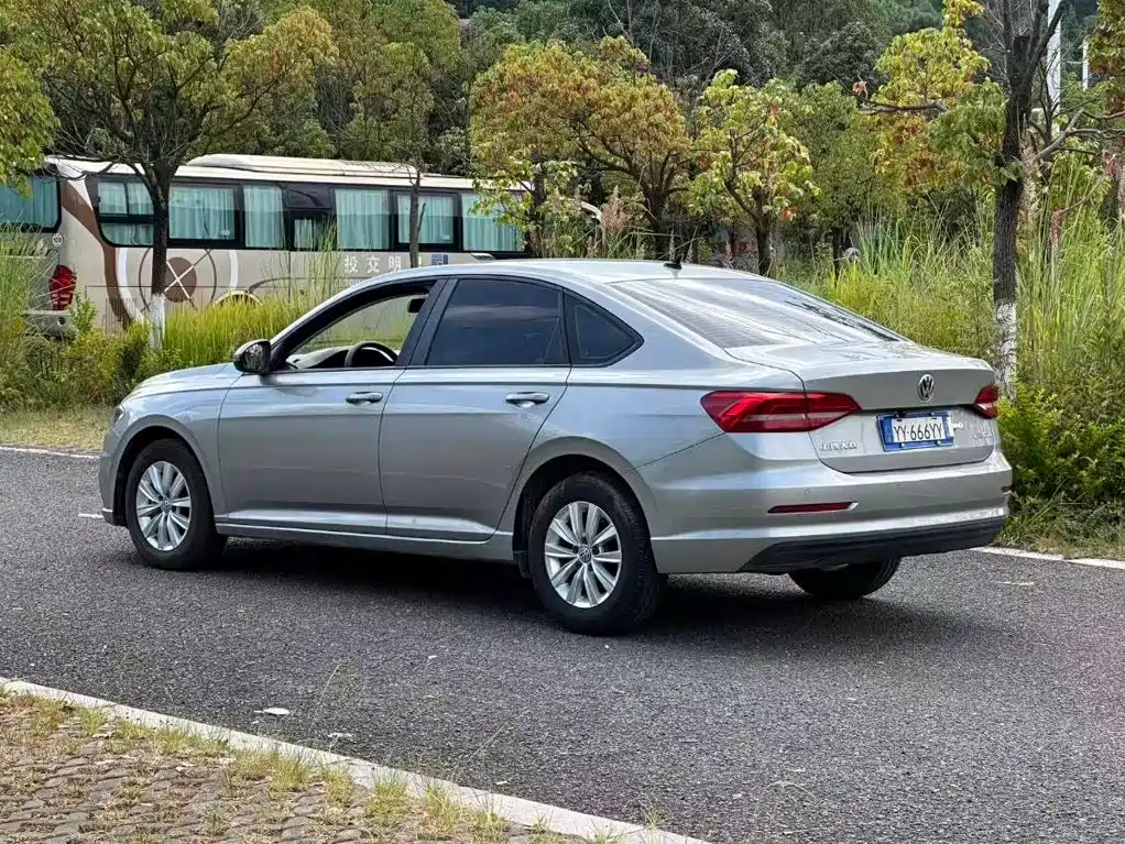 Volkswagen Lavida — миниатюра 7