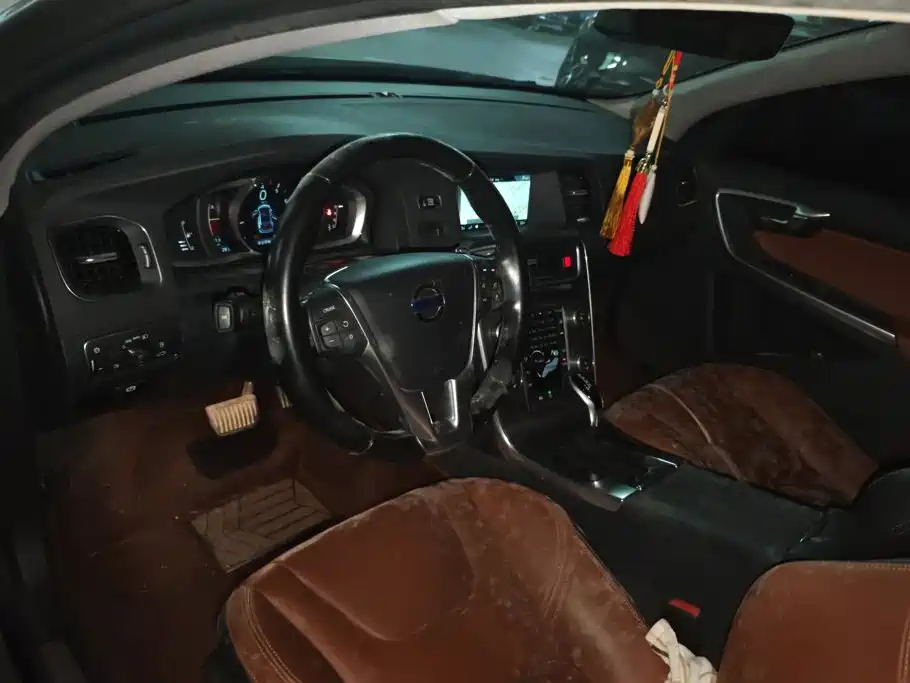 Volvo V60 — миниатюра 12