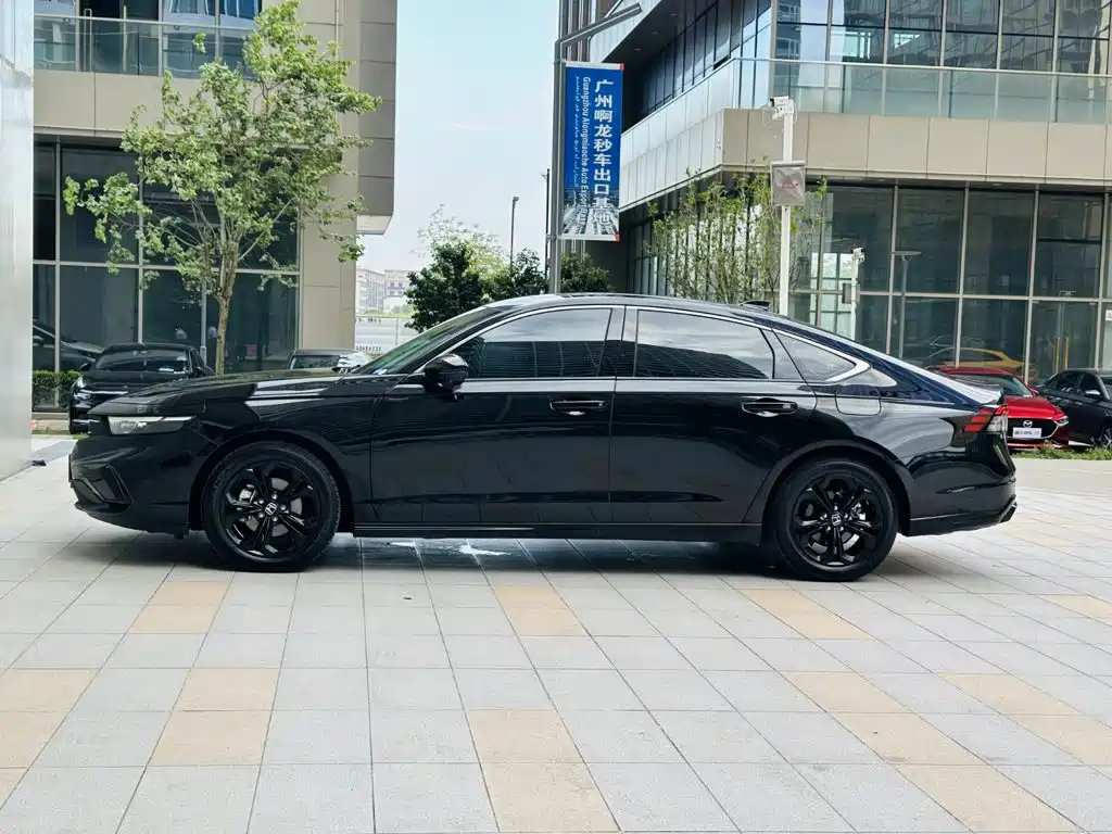 Honda Accord 2025 Sport 260TURBO Luxury