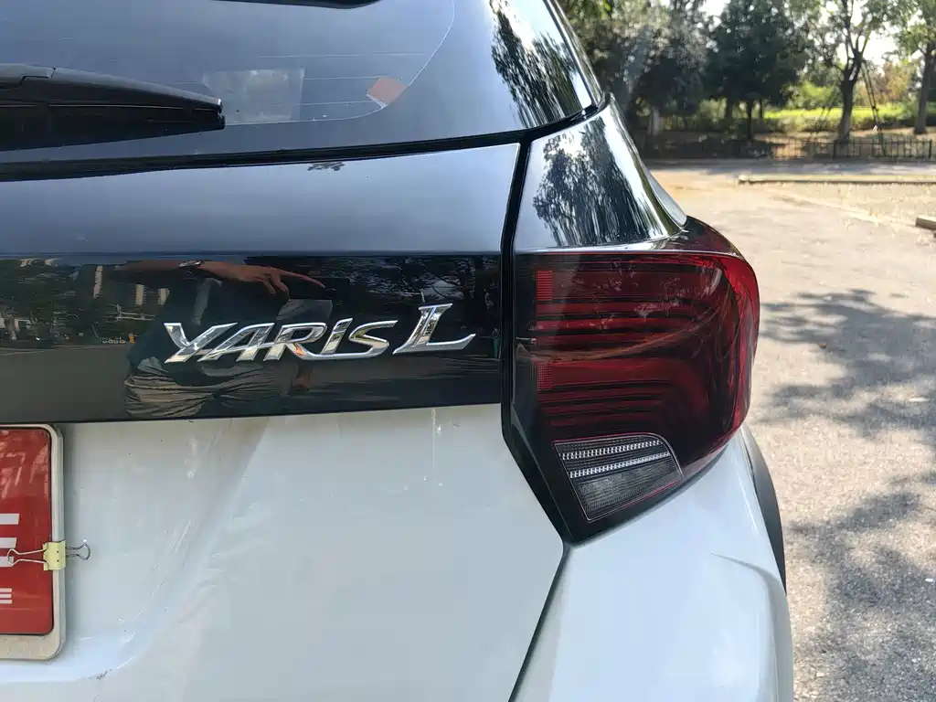 Toyota Yaris L — миниатюра 16