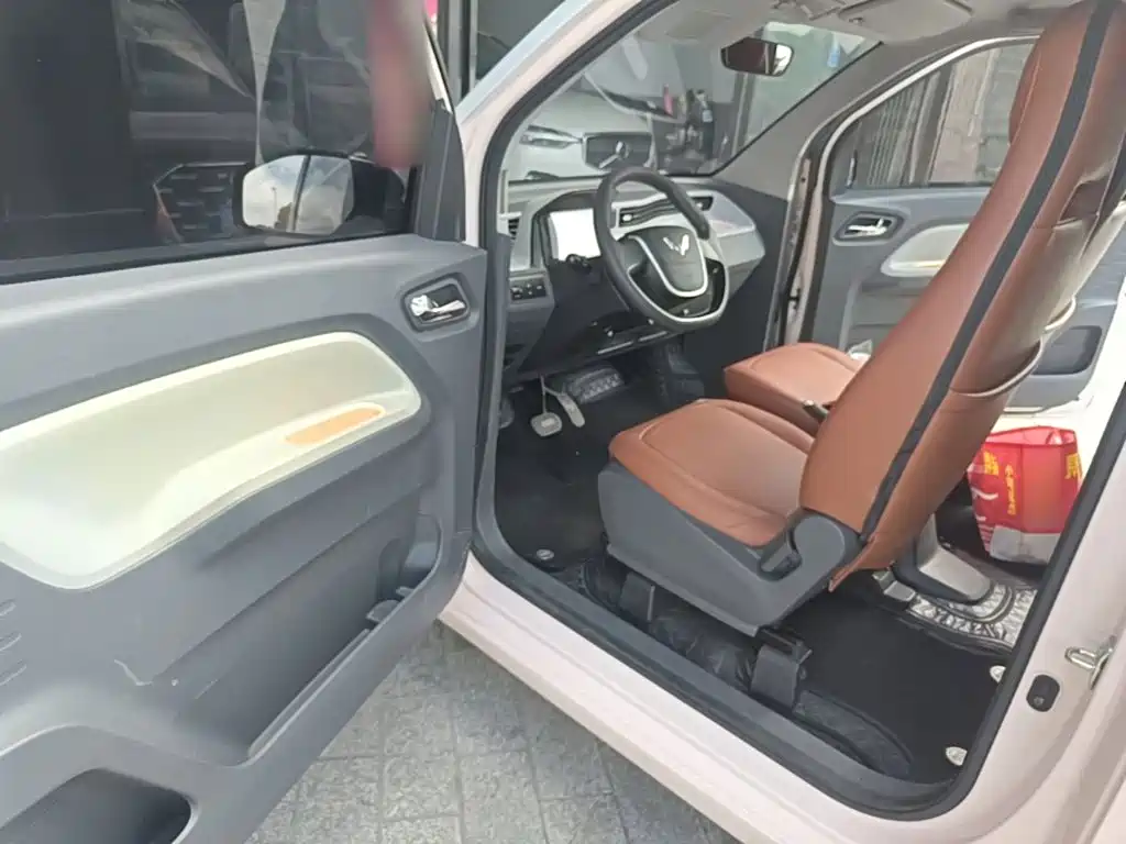 Wuling MINIEV — миниатюра 16